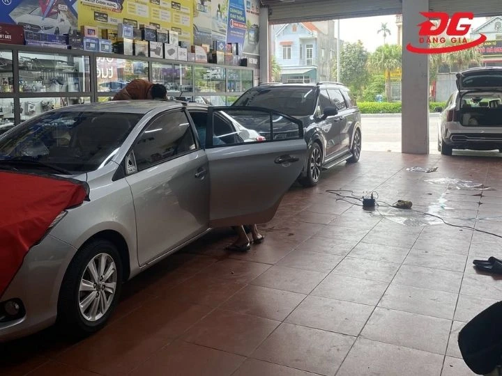 Tiệm rửa xe ô tô Tuấn Quảng Ninh