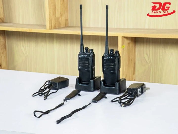 Bộ đàm liên lạc cầm tay 5km HYT TC 500S
