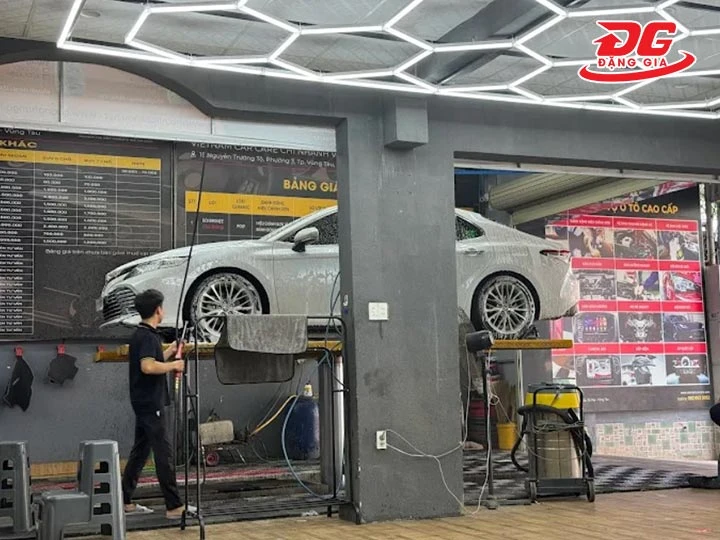tiệm rửa xe 15
