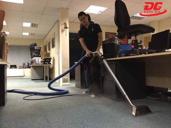 Nên chọn máy có nhiều tính năng tiện lợi