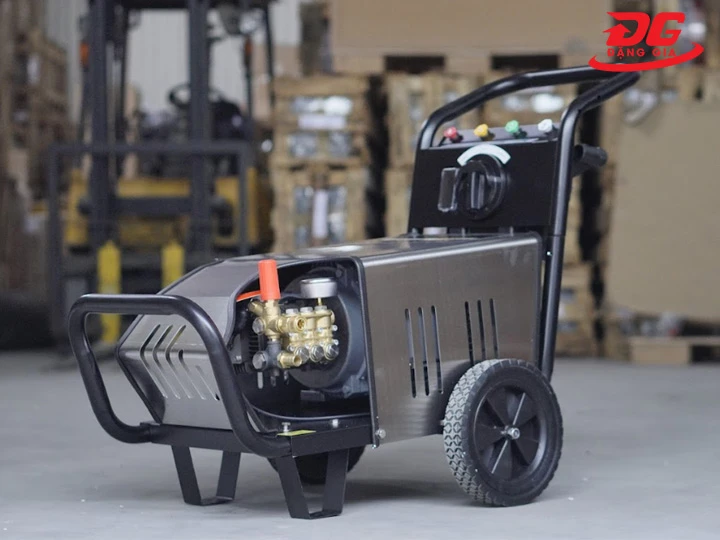 Mua máy rửa xe Cần Thơ phù hợp với tần suất dùng