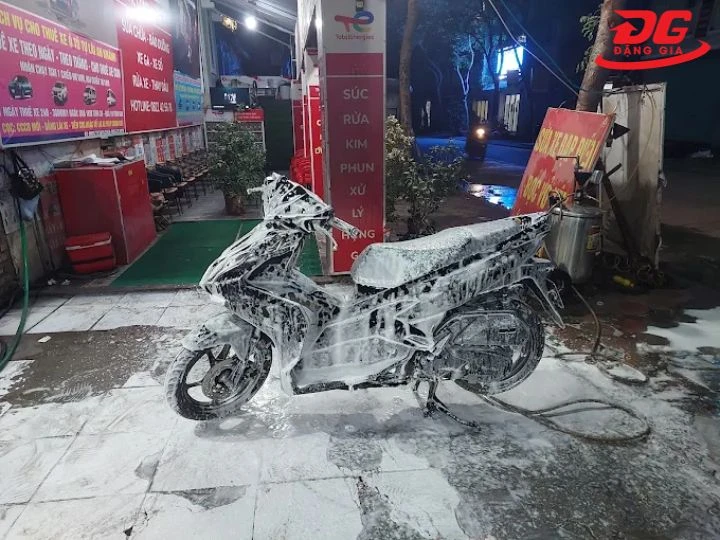 Tiệm rửa xe Ba Đình Hùng