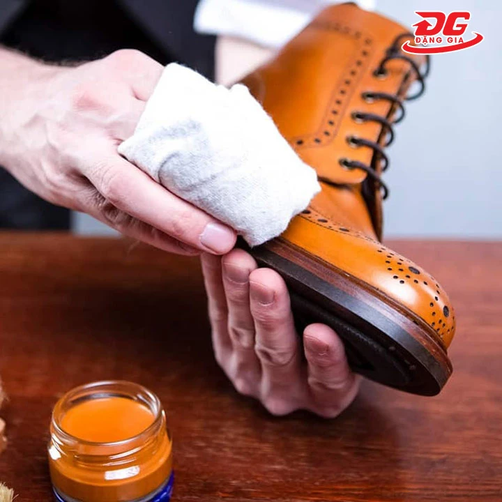 chắm sóc giày da