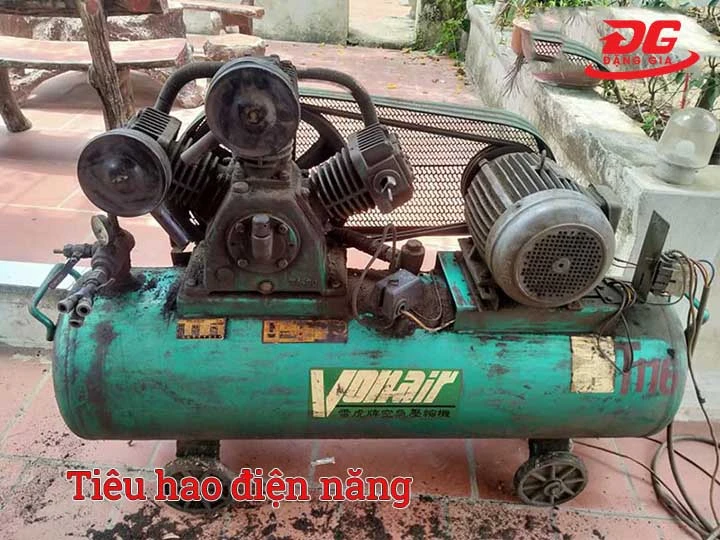 máy nén khí cũ tiêu hao điện năng