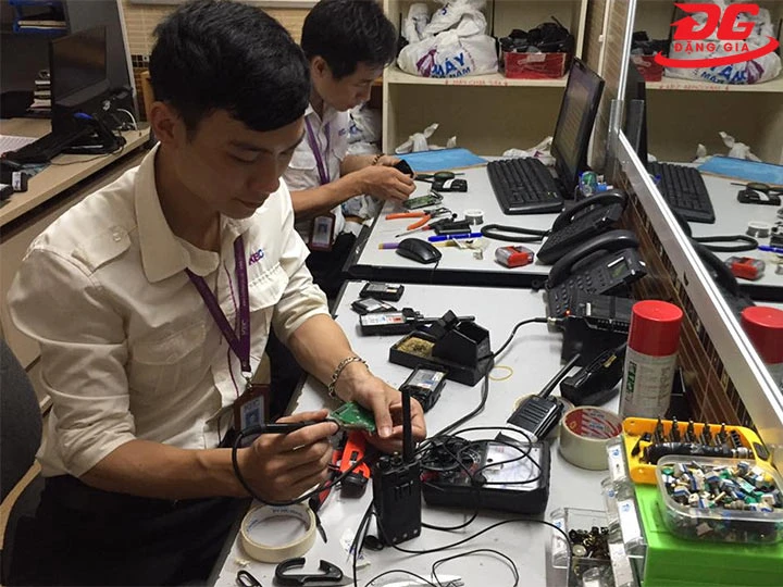 Phụ tùng bộ đàm chính hãng