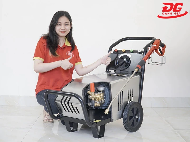 bán máy rửa xe 200bar