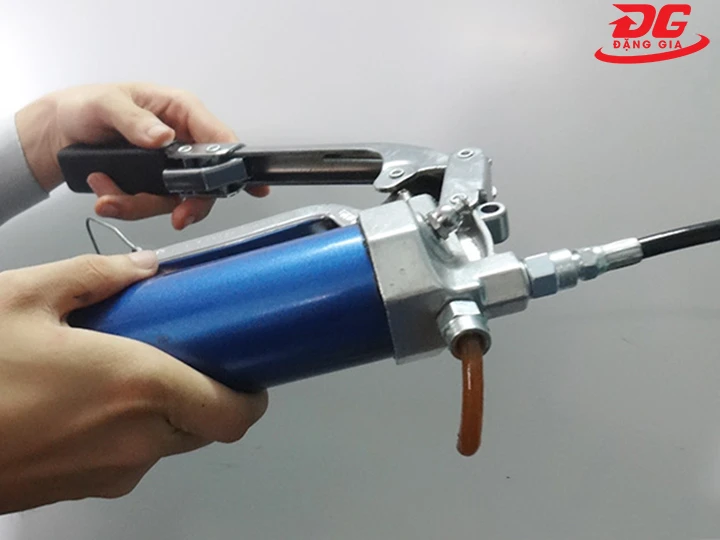 Xả mỡ thừa và vệ sinh