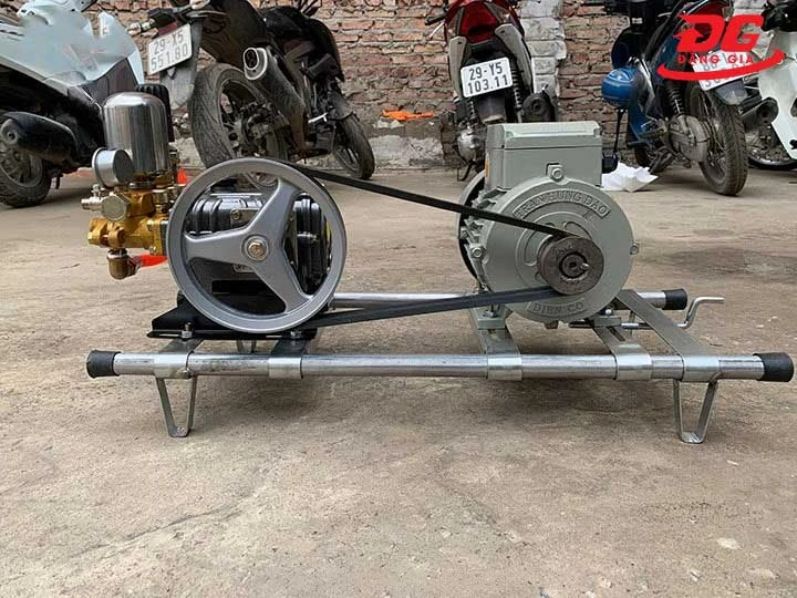 Máy rửa xe dây đai JM0322 2HP