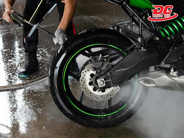 Bãi rửa xe Hải Nam