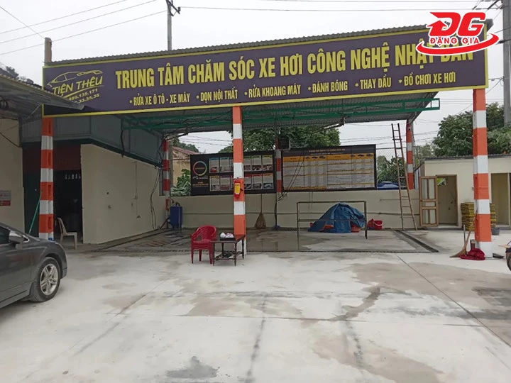 Rửa xe Tiện Thêu