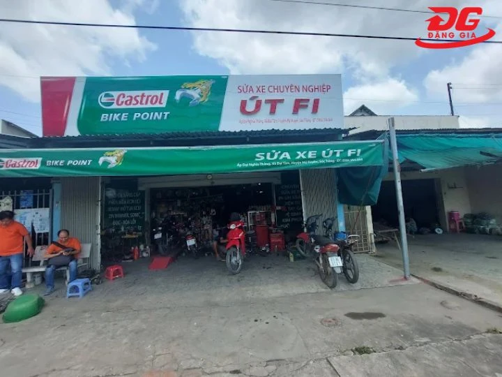 Tiệm rửa xe Sóc Trăng Út Fi