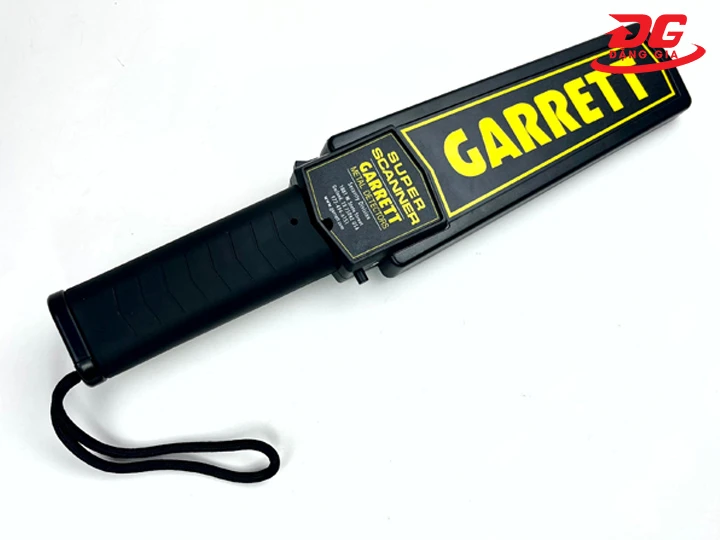 Máy tìm kiếm kim loại Garrett