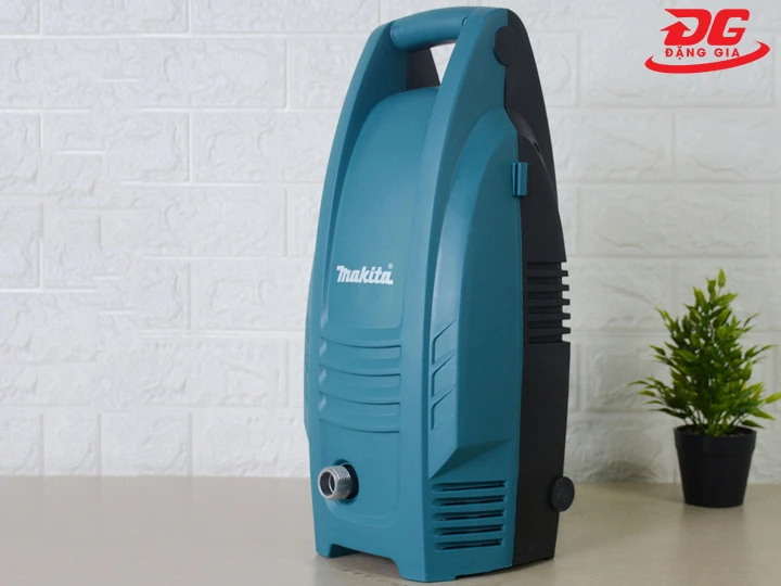 Máy rửa xe Makita HW101 bền bỉ
