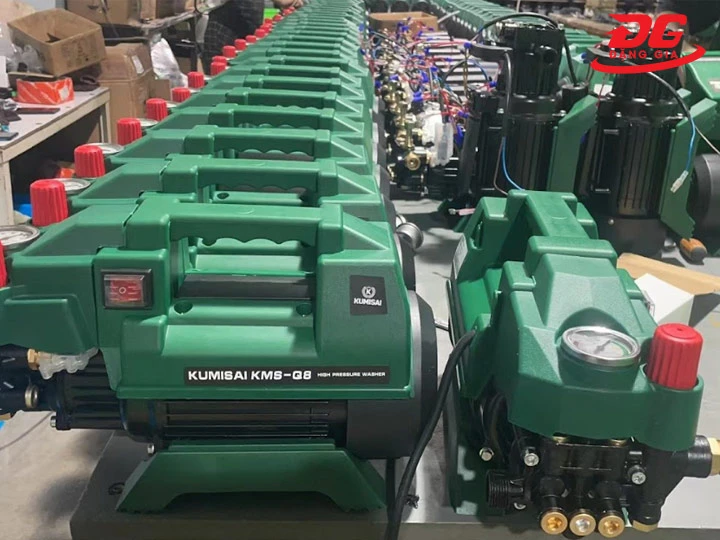 Đặng Gia cung cấp máy rửa xe mini