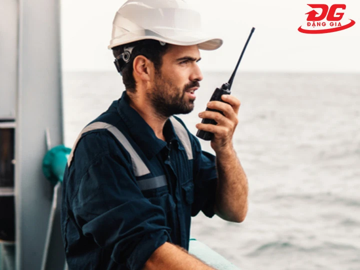 Bộ đàm Hàng Hải là gì