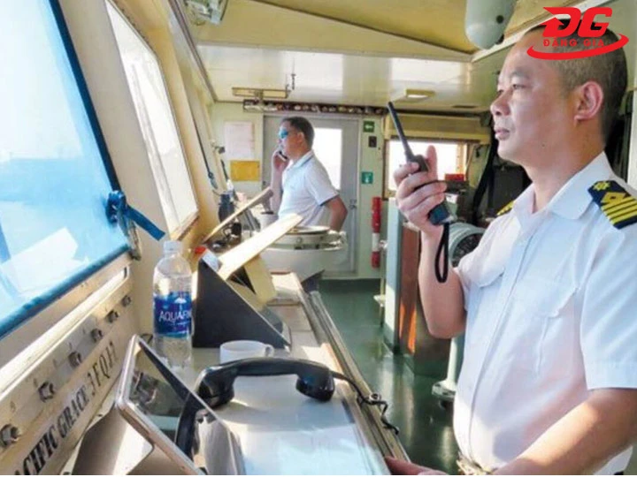 lưu ý khi sử dụng bộ đàm hàng hải