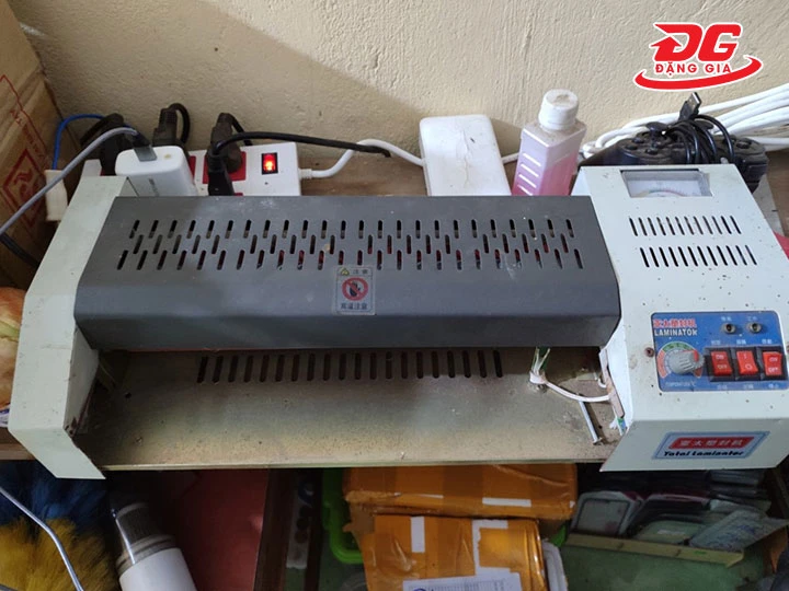 máy ép plastic cũ