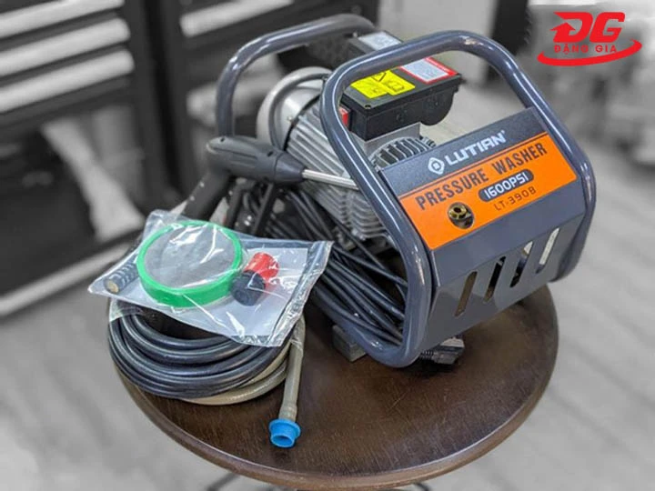 Máy phun rửa xe cao áp Palada LT-390B 1.8KW giá tốt