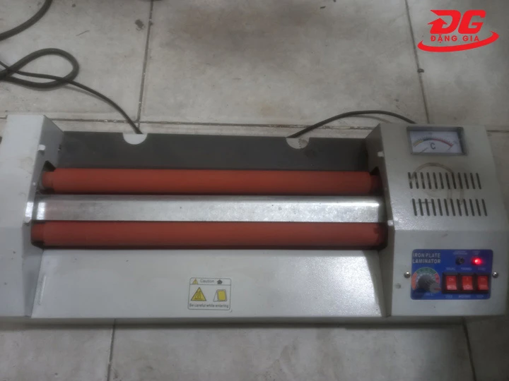 máy ép plastic cũ