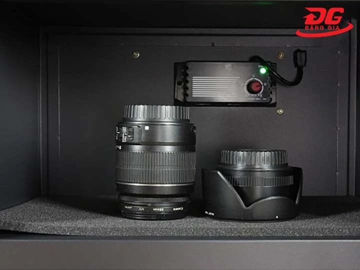 tủ chống ẩm Nikatei NC-20C hút ẩm nhanh