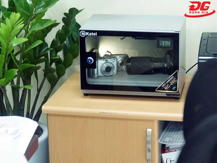 tủ chống ẩm Nikatei NC-20C tự điều chỉnh độ ẩm