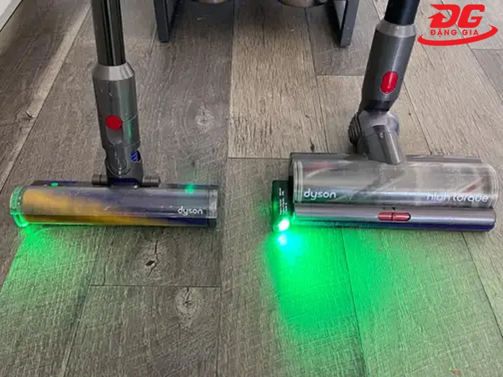 Đèn máy hút bụi và lau nhà