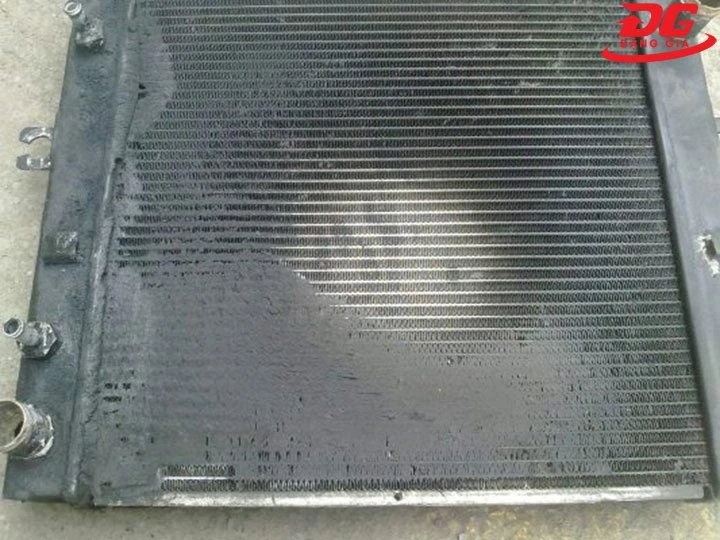 Két giải nhiệt bị tắt, bụi