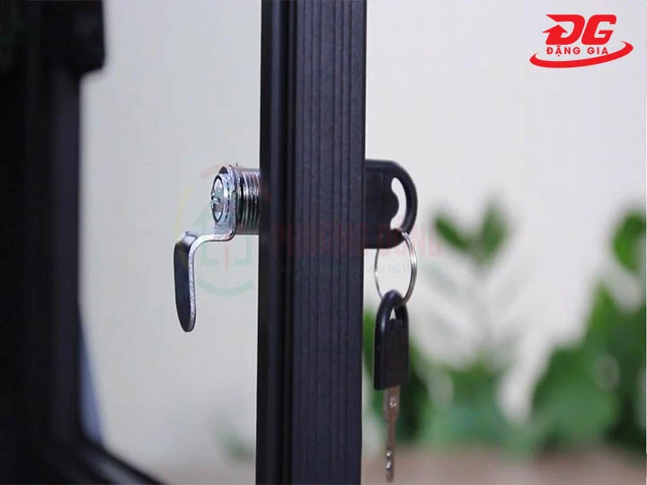 Tủ chống ẩm 160L ổ khóa chắc chắn