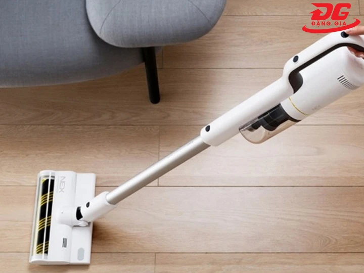 Máy hút bụi và lau nhà
