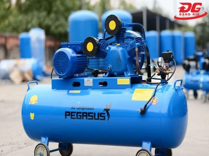 bán máy nén khí Pegasus TM-W-0.67/8-330L chính hãng