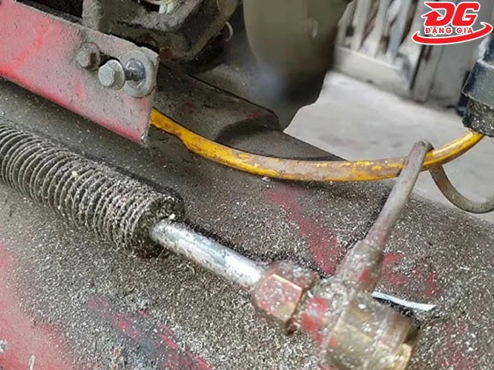 Van nhiệt dầu bị hỏng