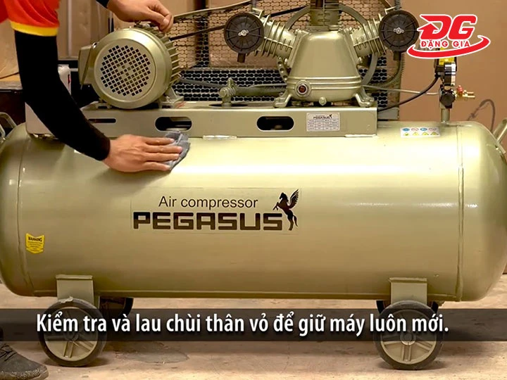  vệ sinh máy nén khí