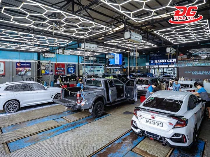 tiệm rửa xe Bình Tân