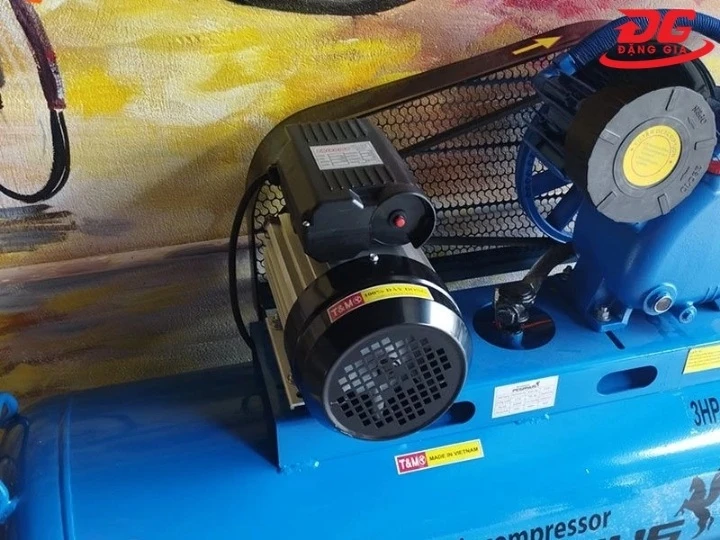 máy nén khí Pegasus TM-V-0.25/12.5-180L hiệu năng vượt trội