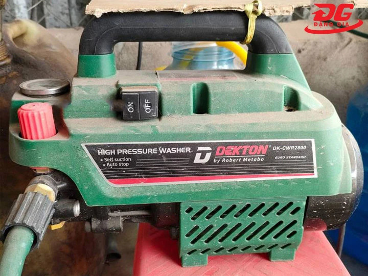 máy rửa xe cũ Viettool