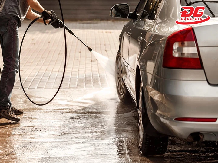 Rửa xe 409