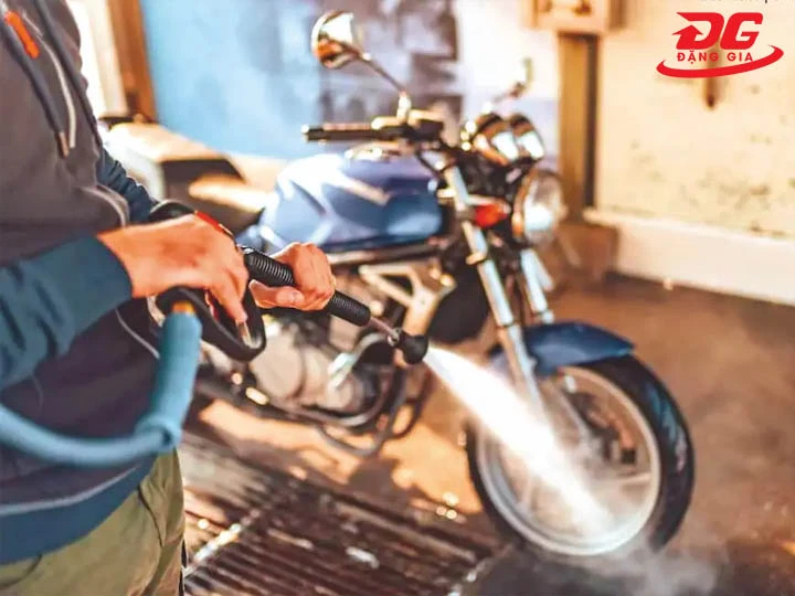 Tiệm chăm sóc xe AUTO SPA