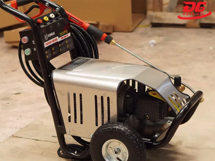 máy rửa xe Kumisai 15M26-3.7S2 tại Vũng Tàu