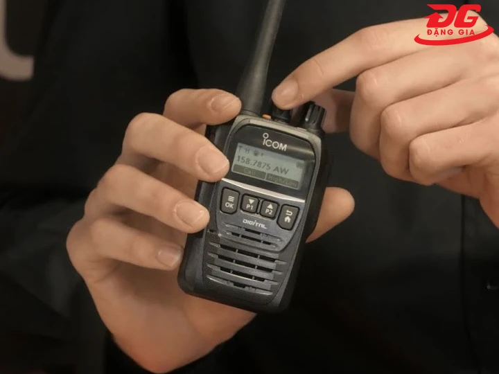 bộ đàm không dây ICOM IC F52D