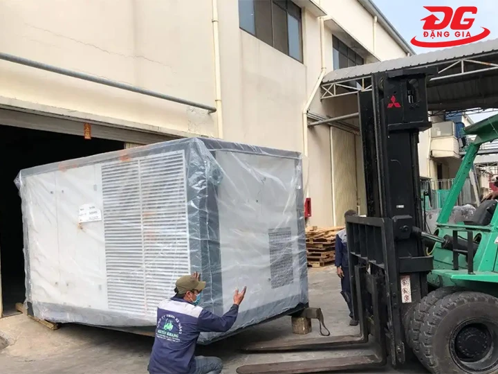 sử dụng máy nén khí trục vít 2 cấp