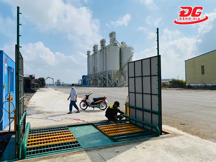 lắp đặt máy rửa xe công trình