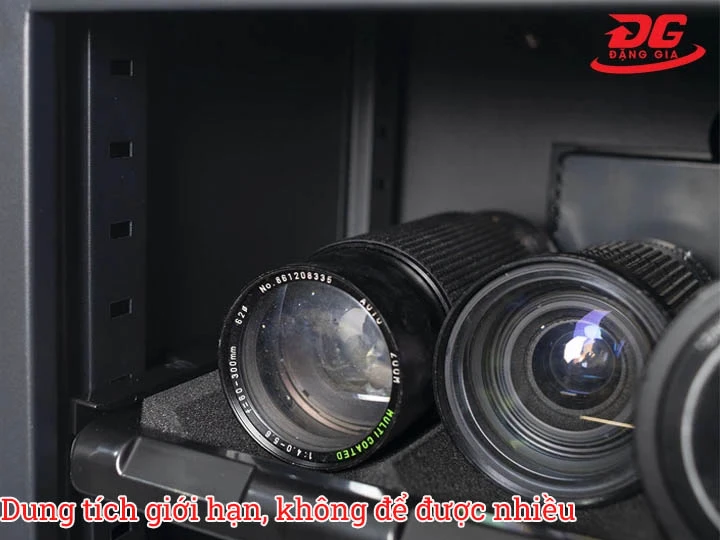 nhược điểm tủ chống ẩm 90L