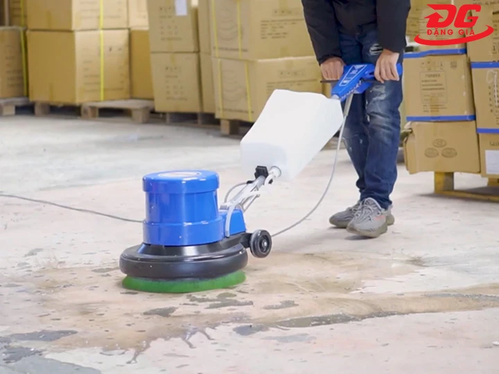 Ứng dụng máy chà sàn Palada HC 523