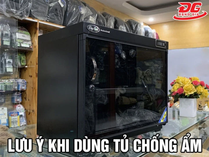 lưu ý khi dùng tủ chống ẩm Dry-Cabi DHC 080 II