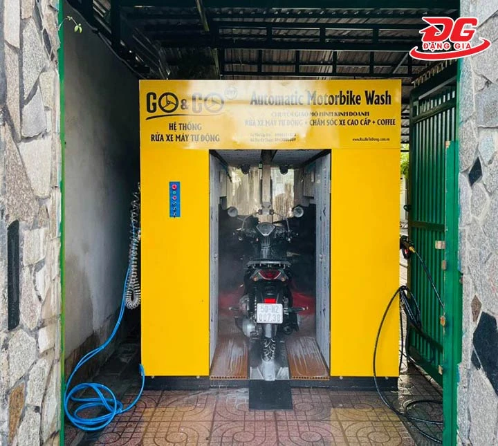 Máy rửa xe máy tự động go&go