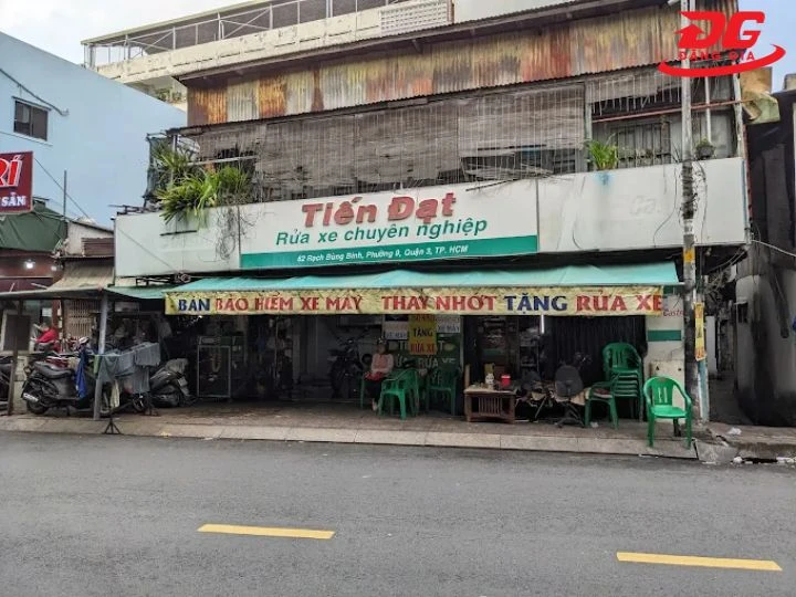 Tiệm rửa xe quận 3 Tiến Đạt