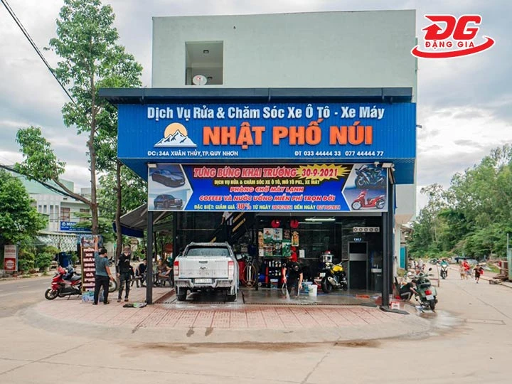 Dịch Vụ Rửa Xe Nhật Phố Núi