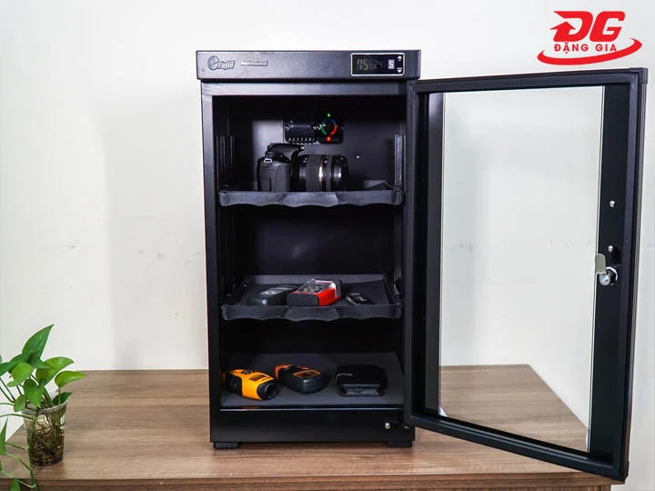 Tủ chống ẩm 100L dung tích vừa