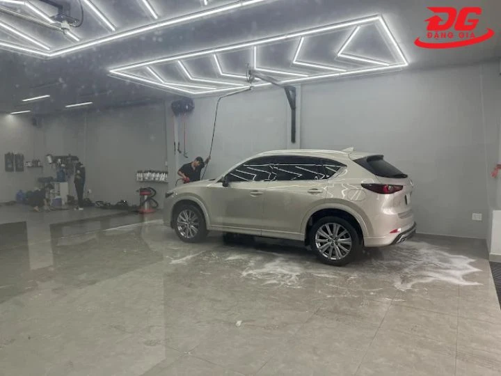 Tiệm rửa xe Nha Trang Levels