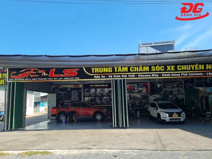 Tiệm rửa xe Nha Trang LS